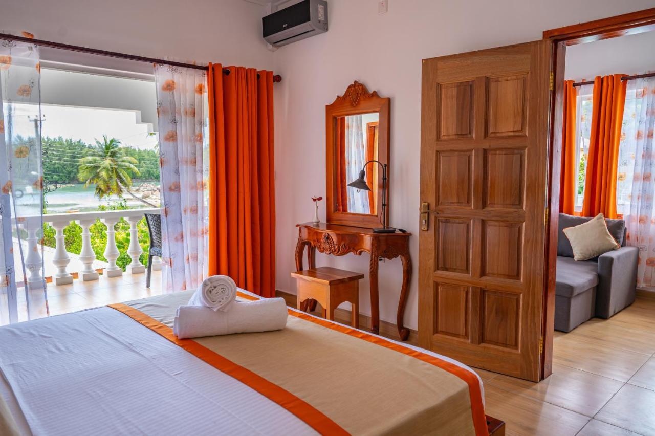 Athara'S Apartment Baie Sainte Anne Екстериор снимка